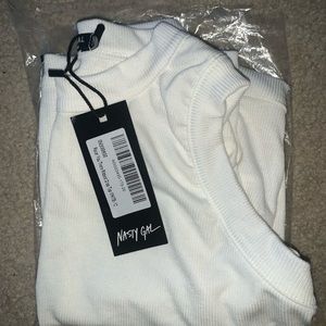 White Ribbed Cropped Tank Top